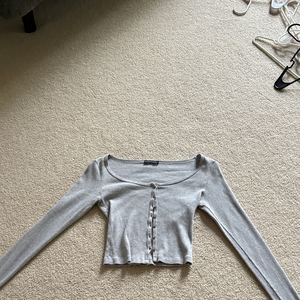 Brandy Melville Light Gray Button-Up Top